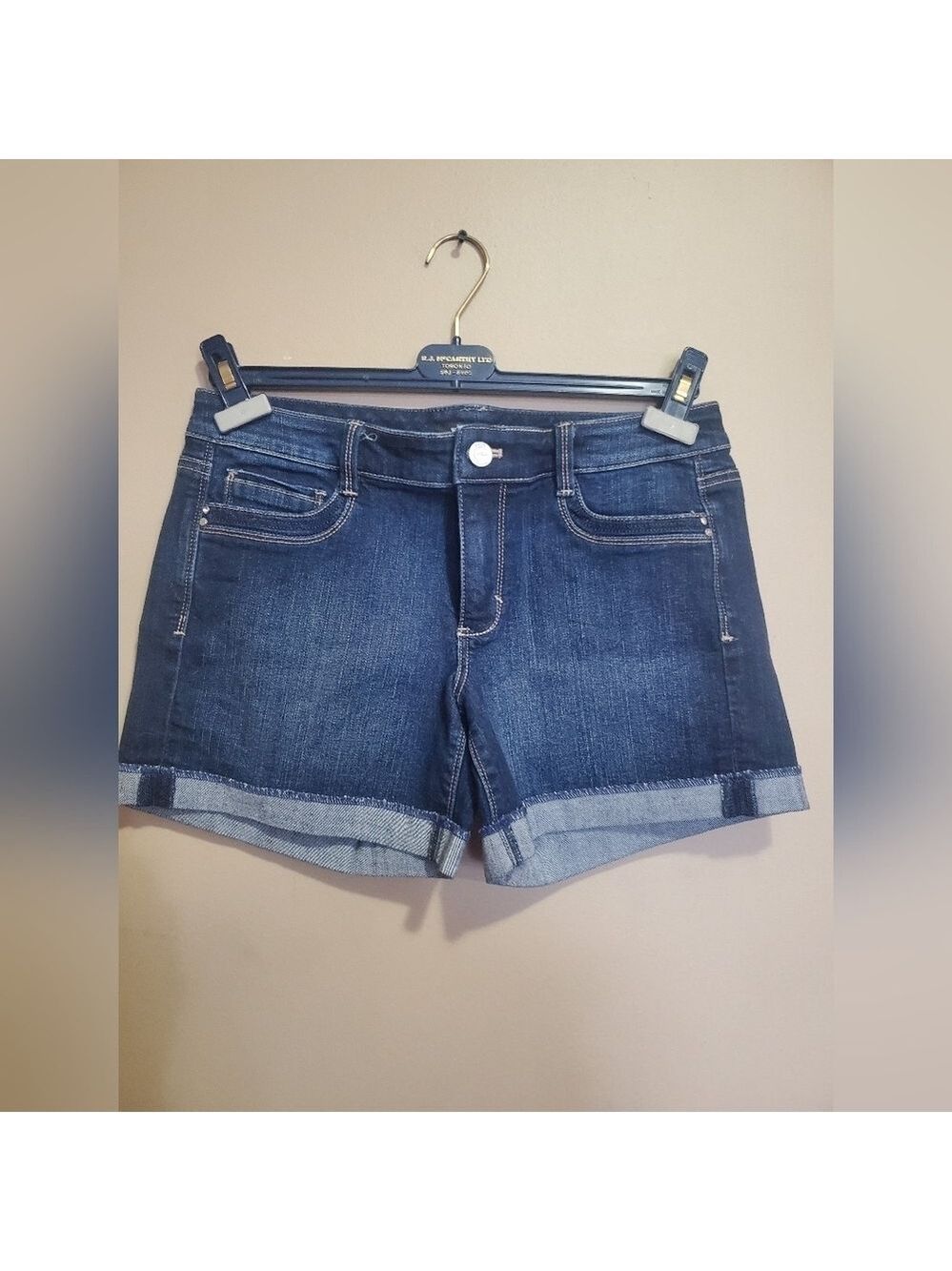 White house black market shorts size 6